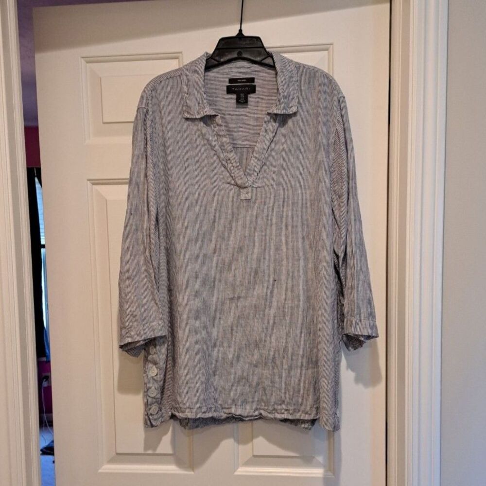 Tahari 100% Linen V-Neck Tunic Top Navy/White Stripes, Shinny Buttons Size 1X